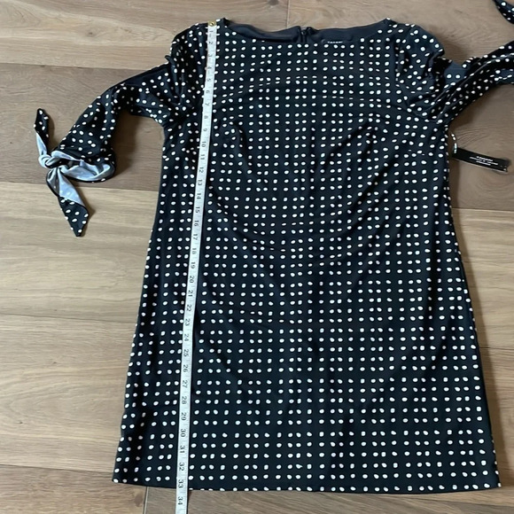 Tahari Black and White Polka Dot Dress Size 12 NWT - Picture 6 of 8